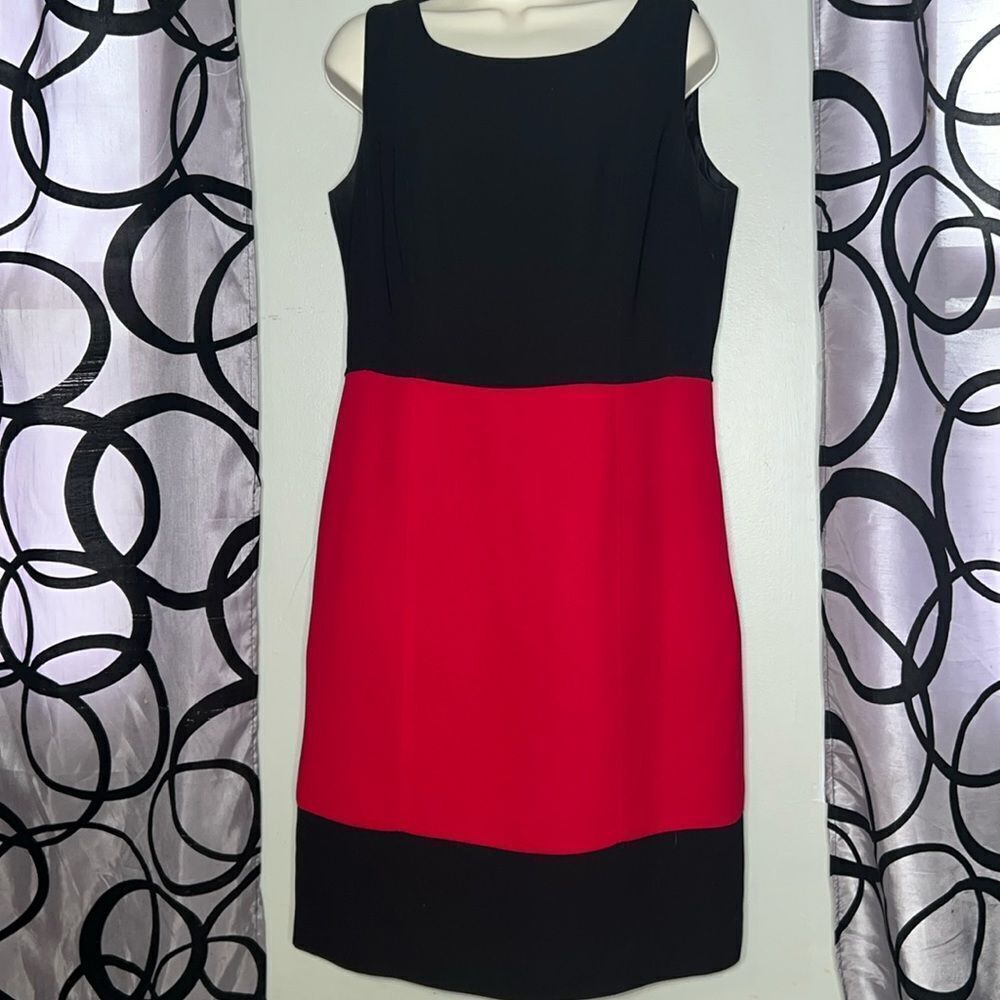 Jones Studio Seperates black and red color black shift dress size 12